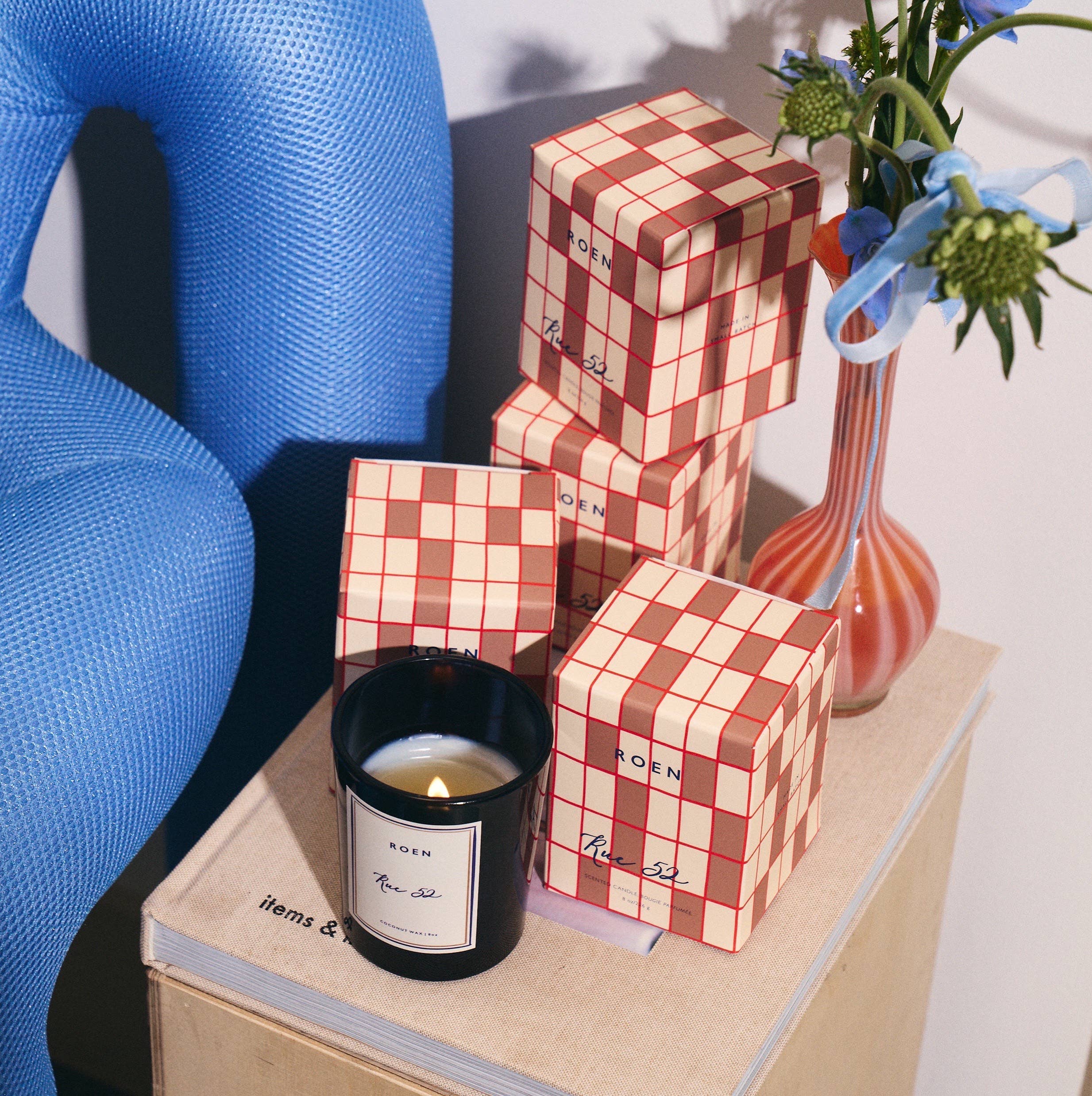 Roen Rue 52 Soy Wax Candle 8 oz *out of box