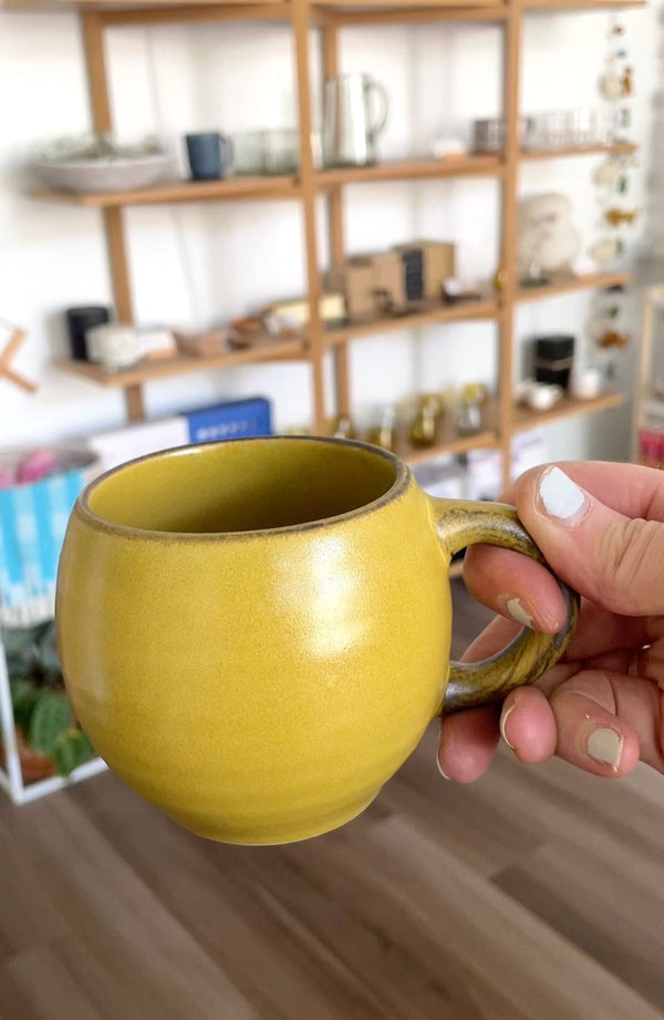 Maru Mug Rounded Japanese Porcelain – Mustard Yellow