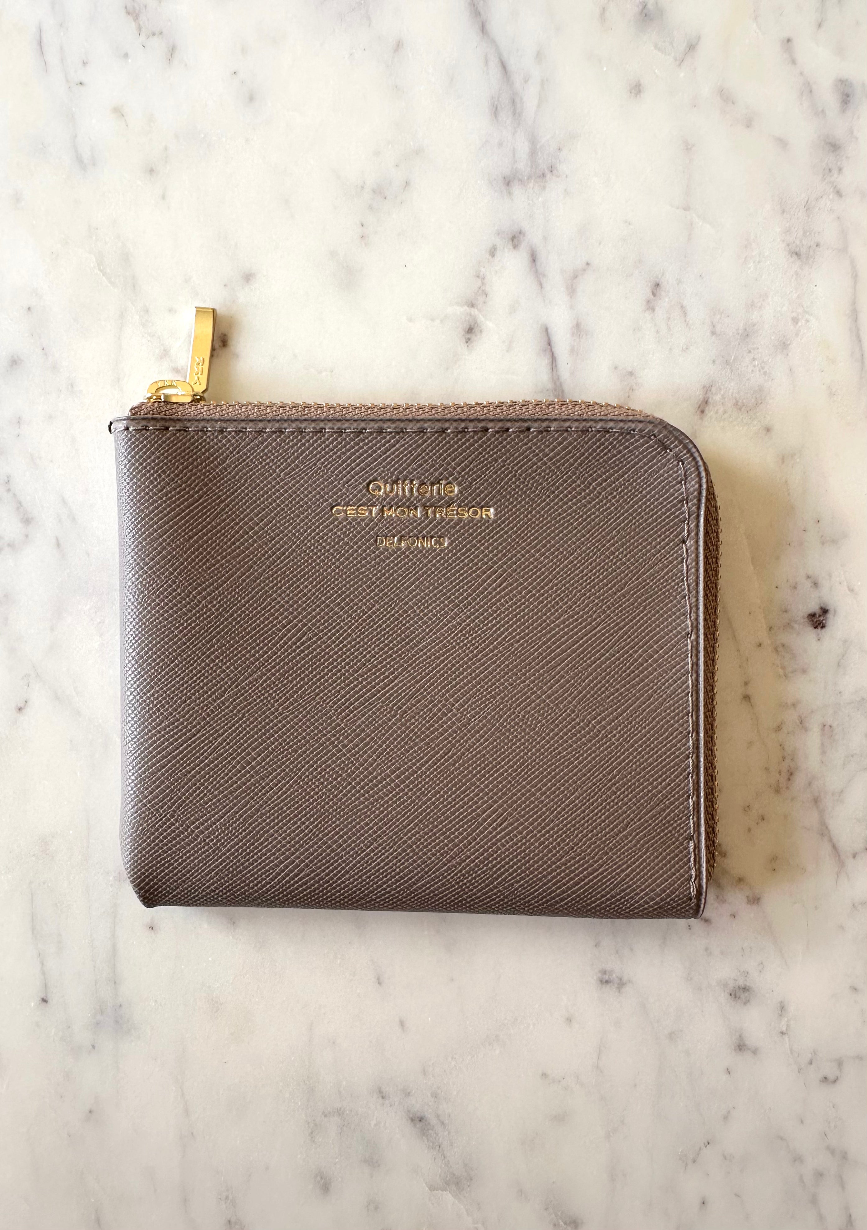 Delfonics Quitterie PVC Japanese Half Zip Wallet – Greige