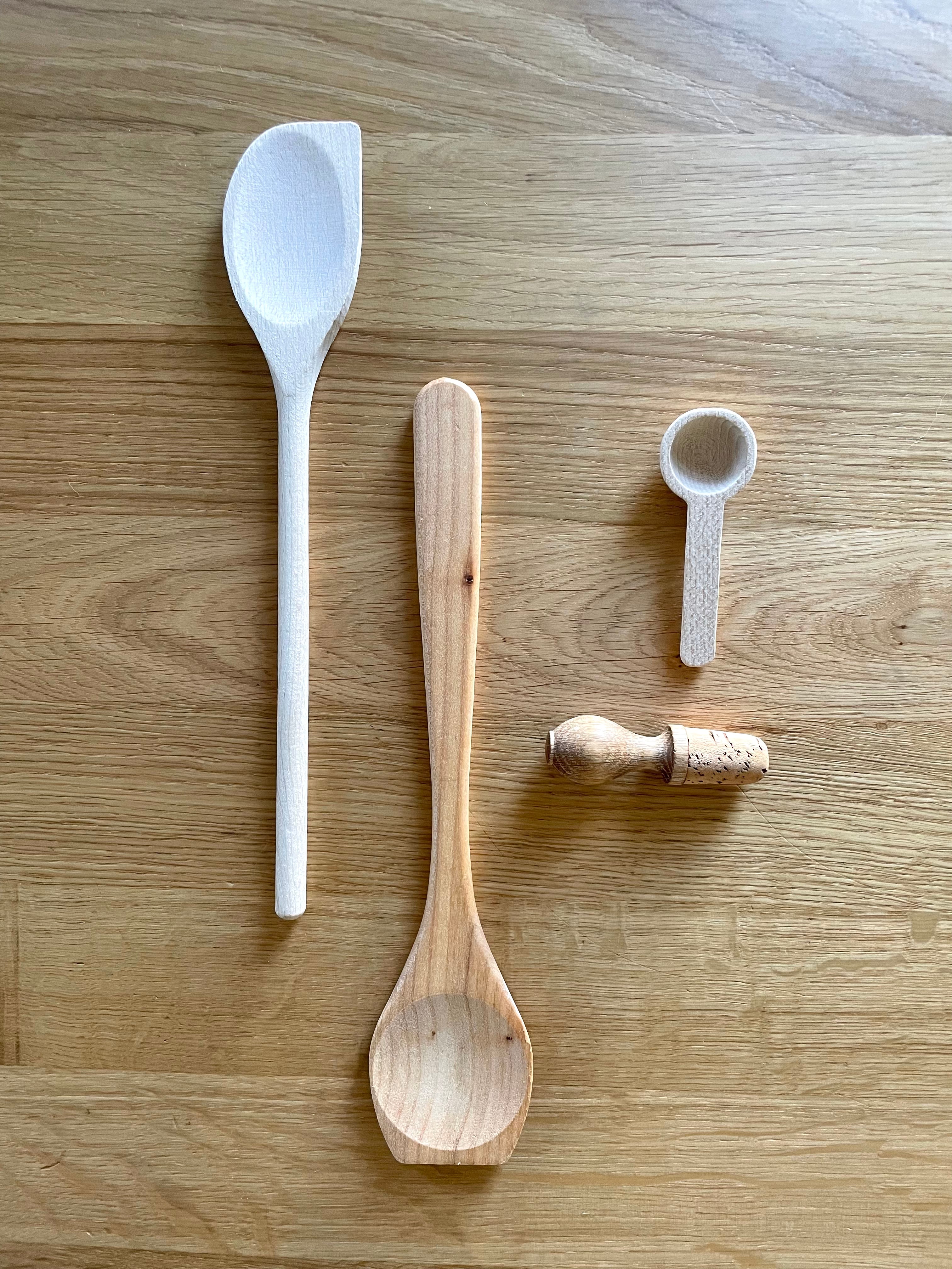 Earth & Nest Beech Wood Batter Spoon