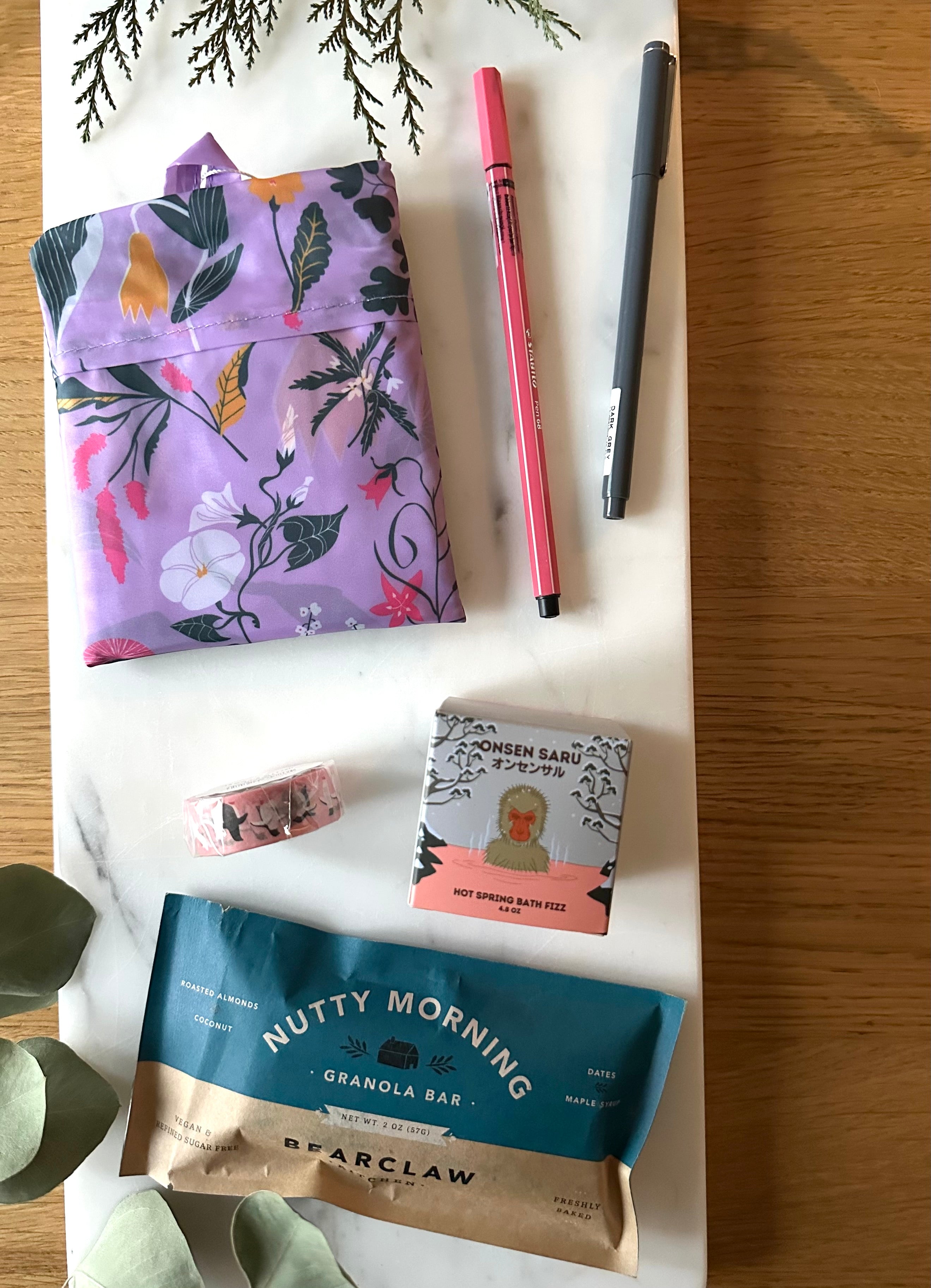 Holiday Gift Bundle w/ Banquet Workshop Floral Art Sack and Onsen Saru Bath Fizz