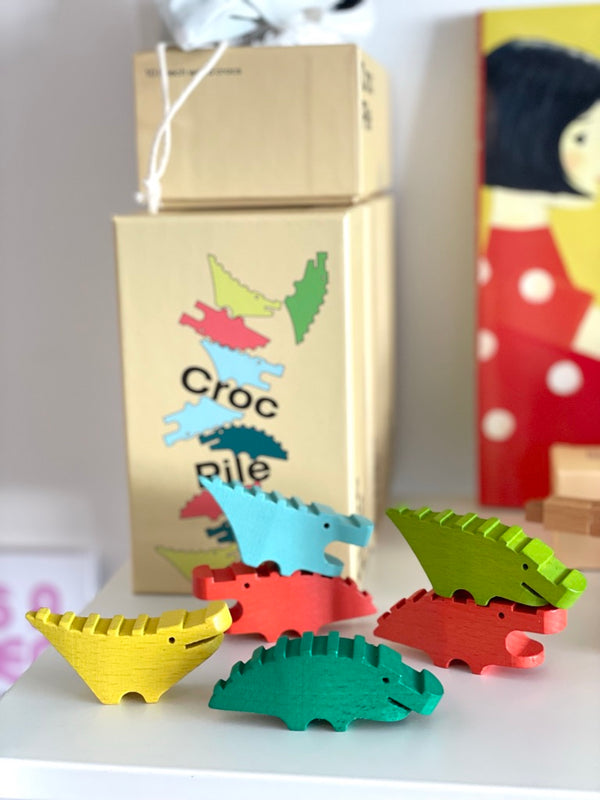 areaware Croc Pile Mini wooden toys – Multi