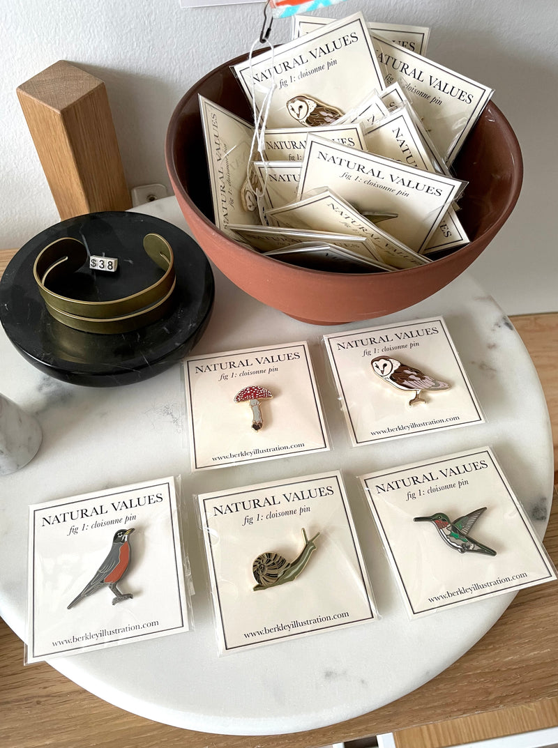 Robin Enamel Lapel Pin