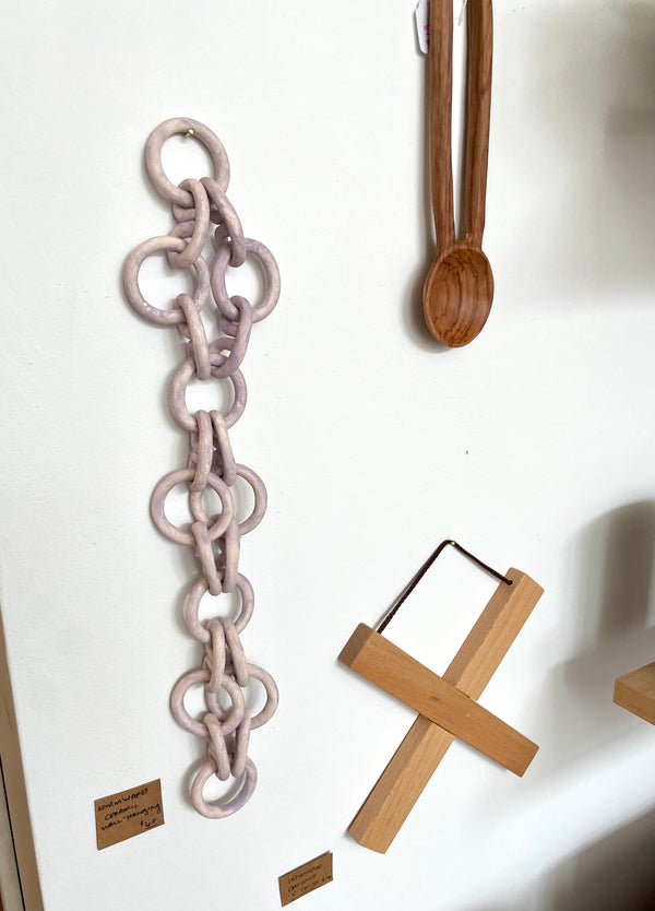 Stoneware Chain Link Wall Hanging – Light Purple