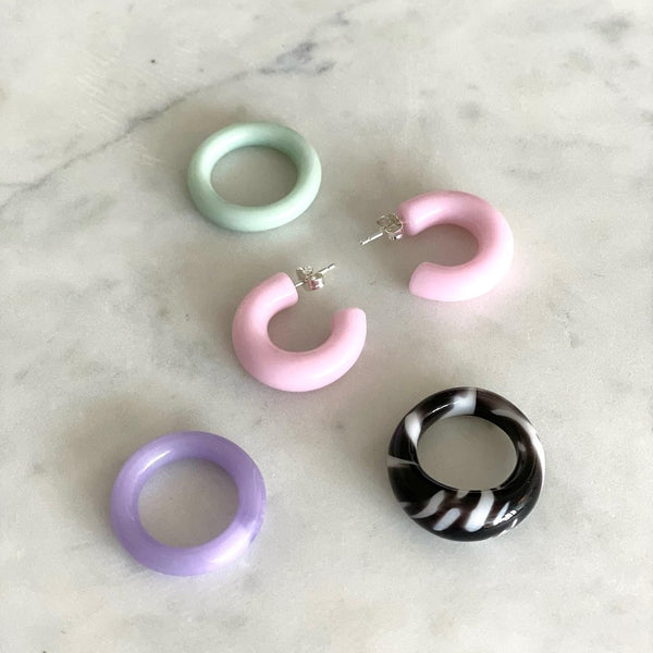 Keane NY Thin Glass Ring – Mint
