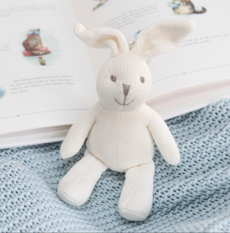 Best Years White Bunny Rattle – Knitted Organic Cotton